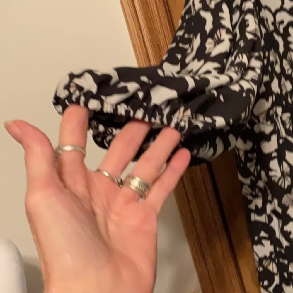 Max Studio Crepe Tiered Maxi Dress M - Picture 3 of 6